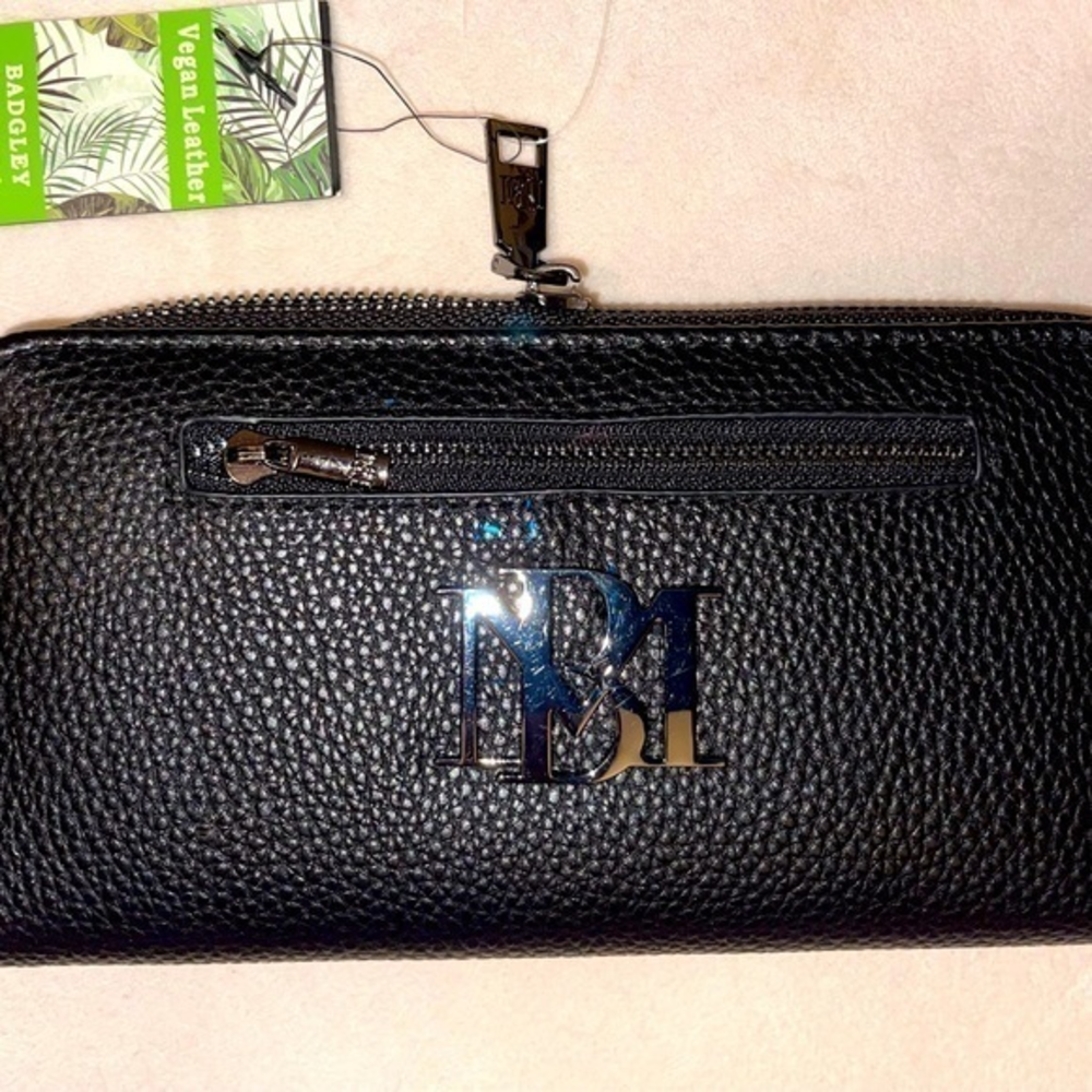 NWT Badgley Mischka Purse